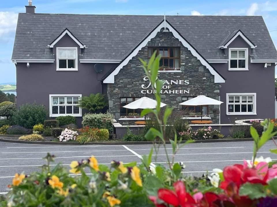 Keanes Of Curraheen, Bar, Restaurant & Accommodation Тралі Екстер'єр фото